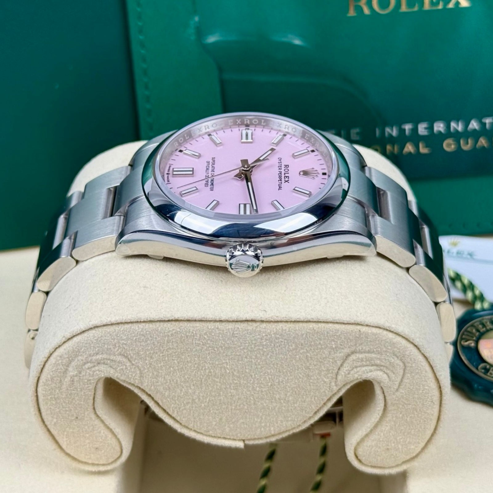 Rolex Oyster Perpetual 36 Ref. 126000 Candy Pink – Neu, Fullset 03/2026 | Finer Things