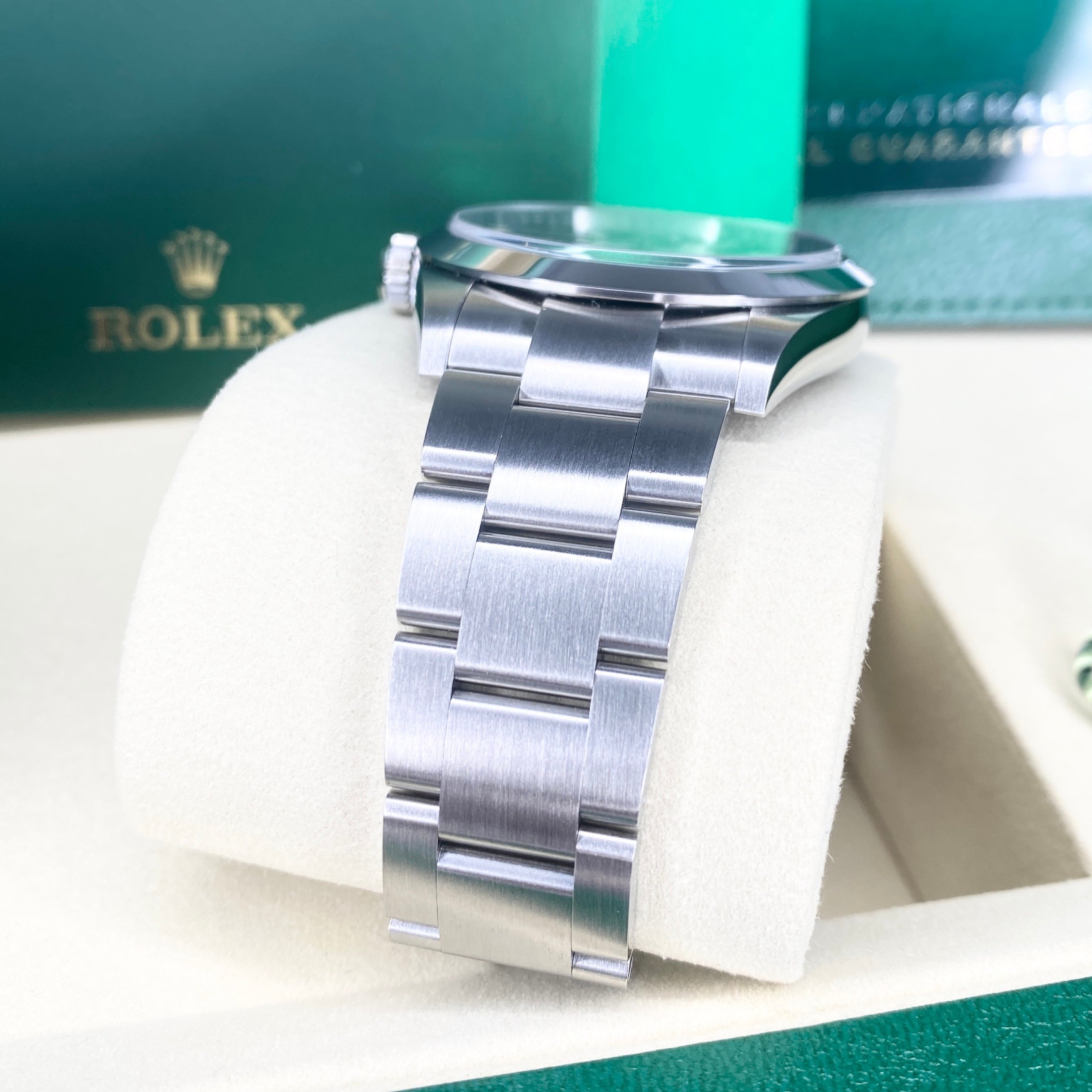 ROLEX SUBMARINER NO DATE 124060 2024 NEW FULLSET STICKERS