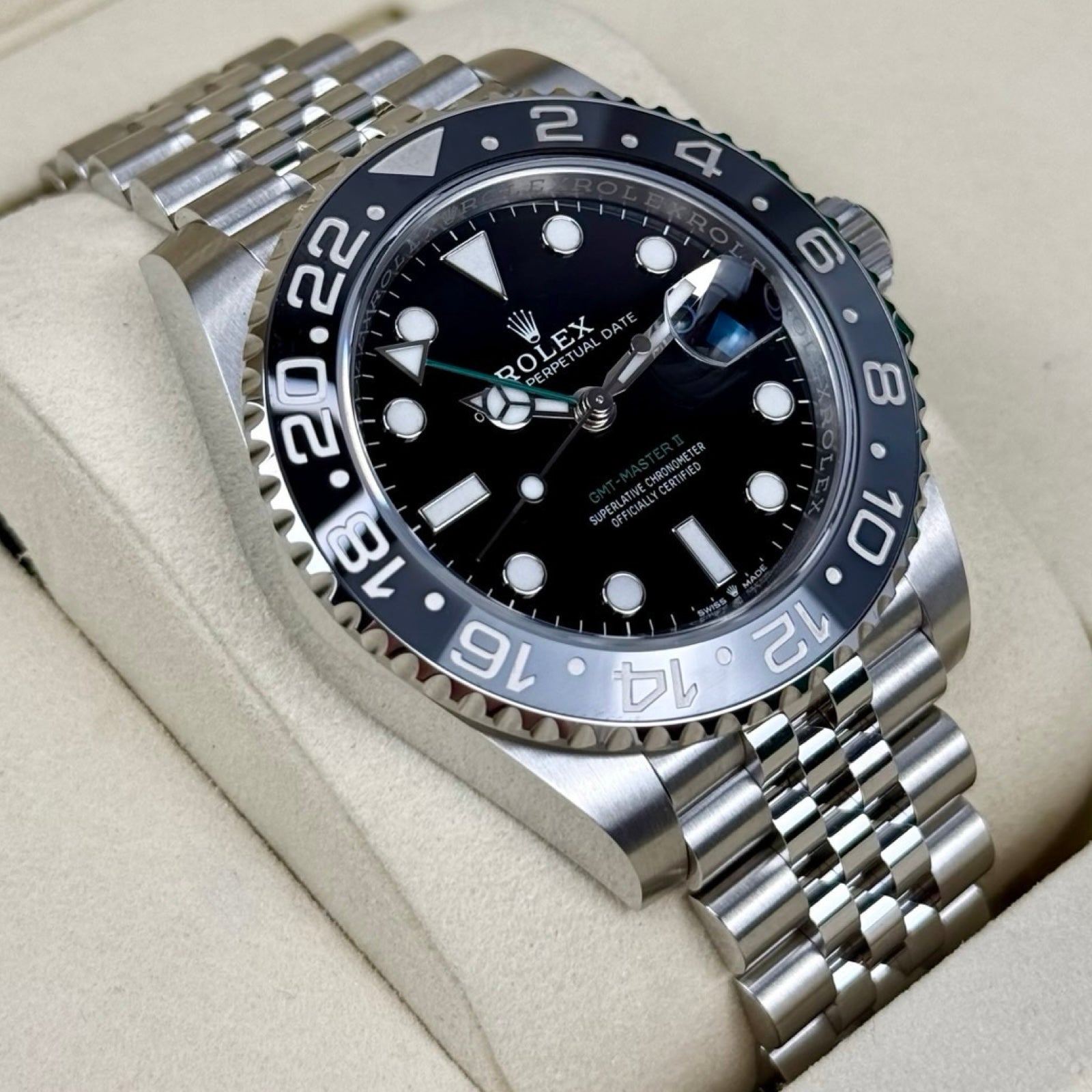 ROLEX GMT-MASTER II 126710GRNR JUBILEE "BRUCE WAYNE" 11/2025 NEU FULLSET