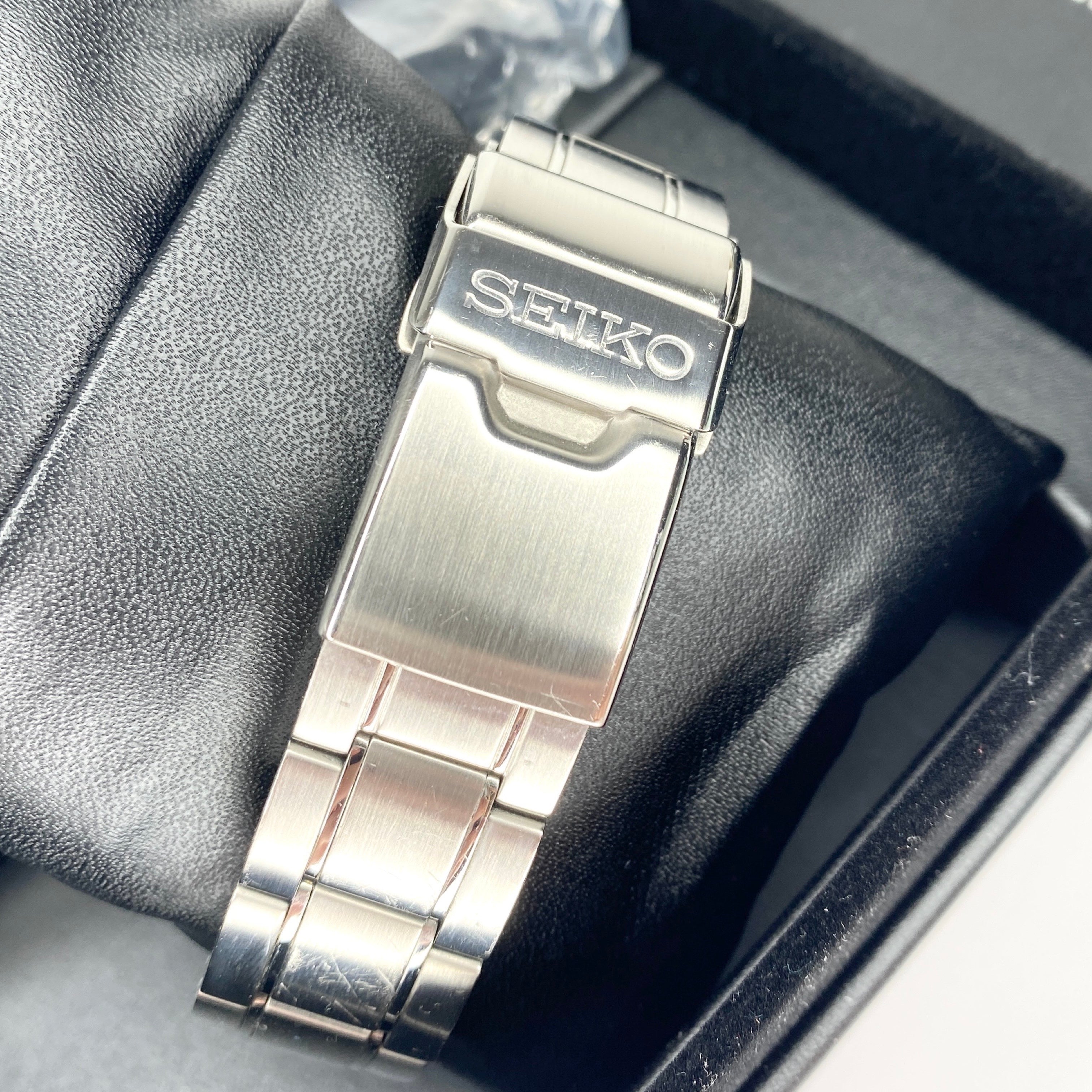 ROLEX SUBMARINER NO DATE 124060 2024 NEW FULLSET STICKERS