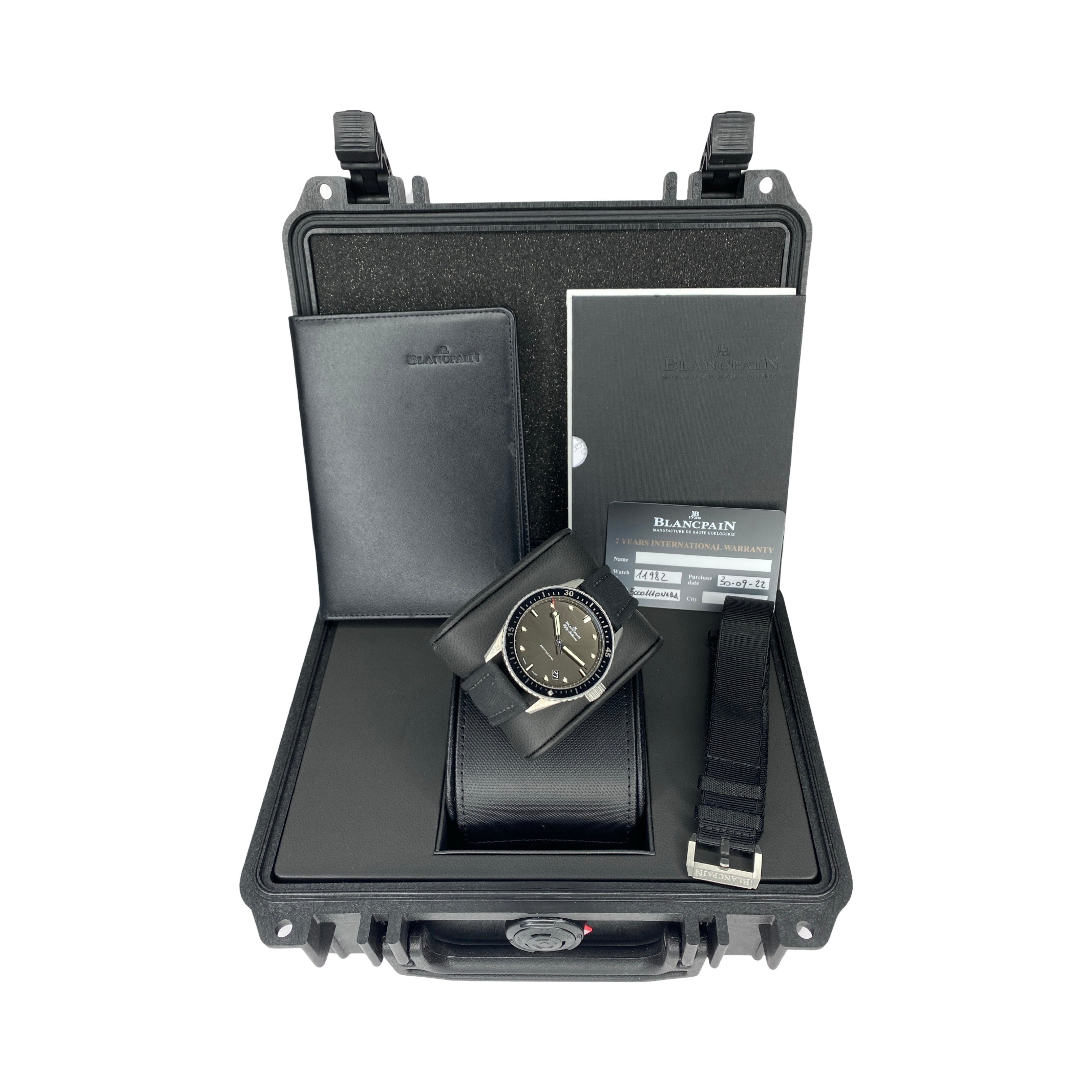 BLANCPAIN FIFTY FATHOMS BATHYSCAPHE 5000-1110-NABA 09/2022 FULLSET