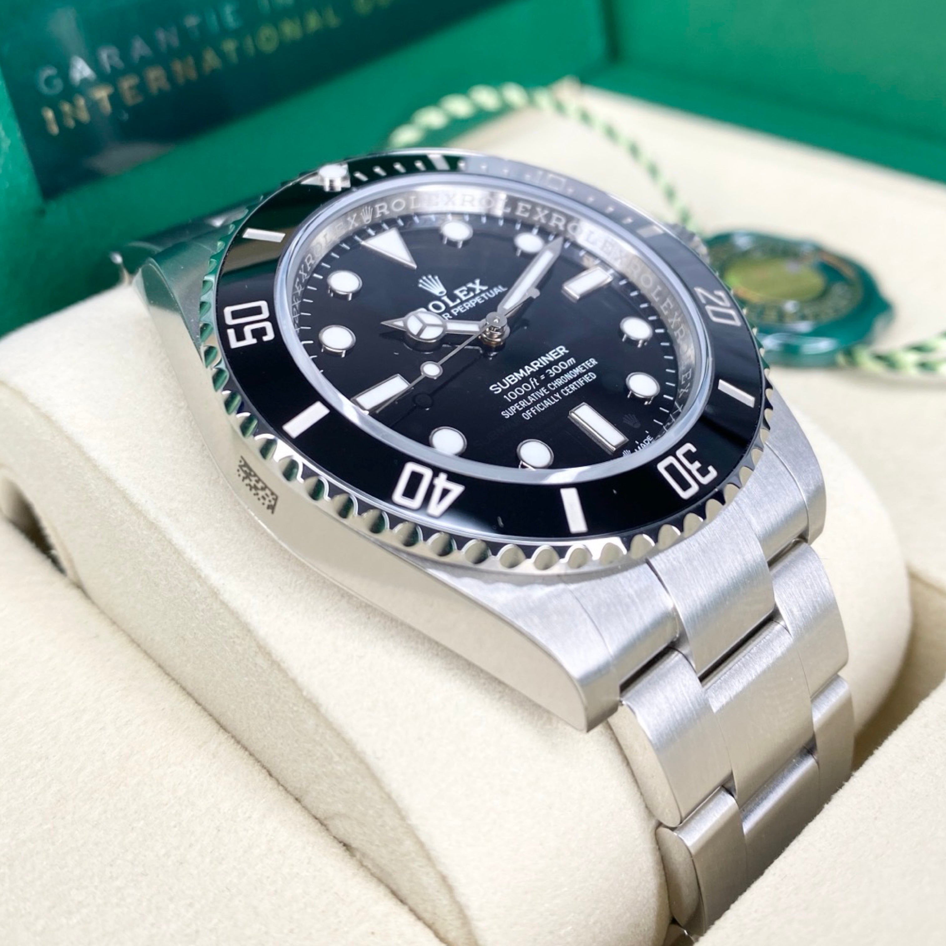 ROLEX SUBMARINER NO DATE 124060 2024 NEW FULLSET STICKERS