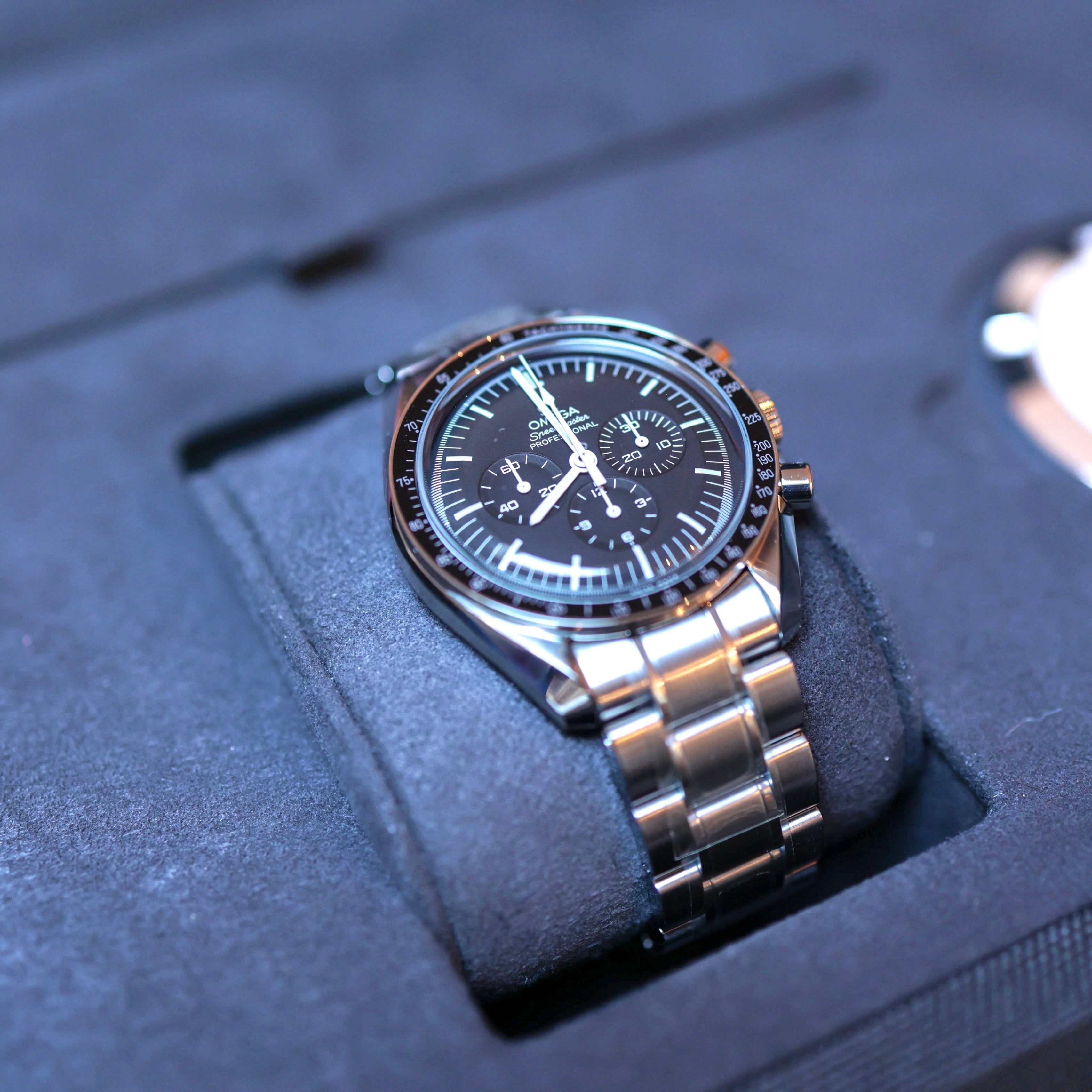 OMEGA SPEEDMASTER PROFESSIONAL MOONWATCH 310.30.42.50.01.002 2024 NEW FULLSET