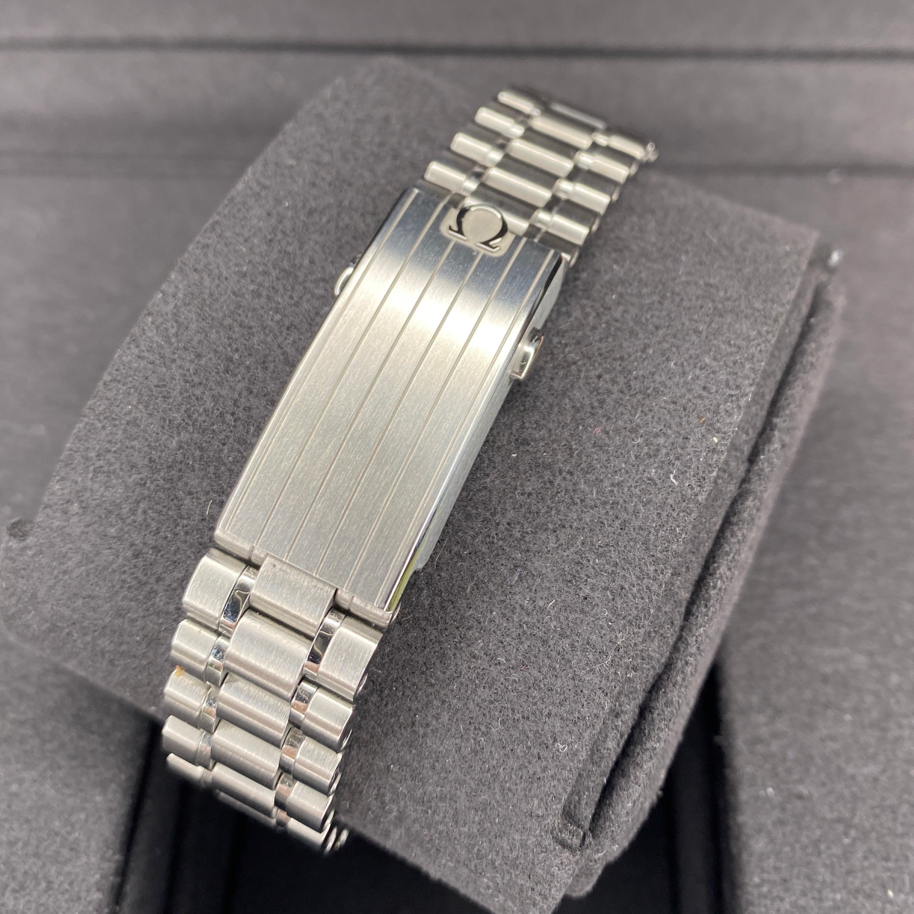 OMEGA SPEEDMASTER PROFESSIONAL MOONWATCH 310.30.42.50.01.002 04/2024 FULLSET