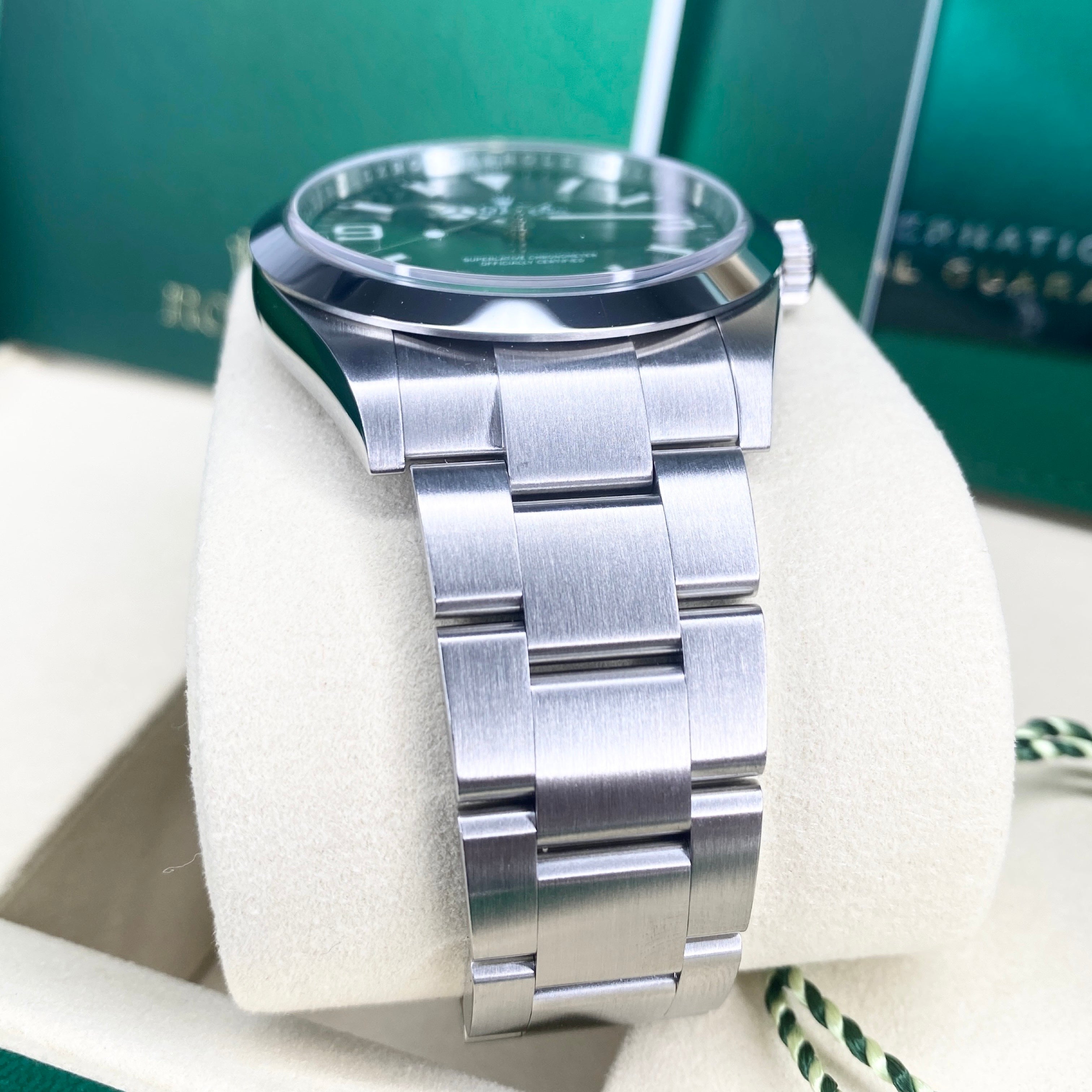 ROLEX SUBMARINER NO DATE 124060 2024 NEW FULLSET STICKERS