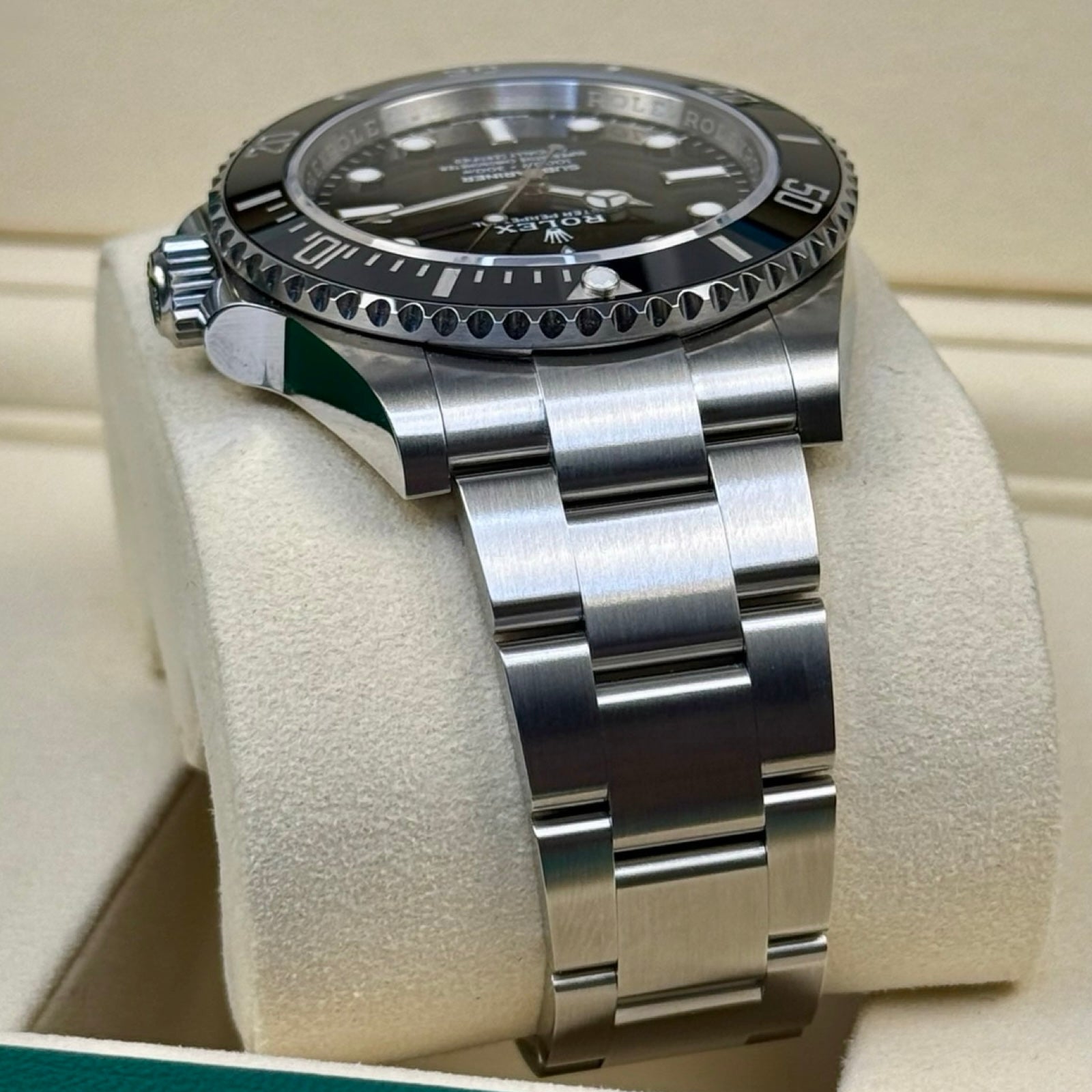 ROLEX SUBMARINER NO DATE 124060 03/2026 LC100 NEU FULLSET