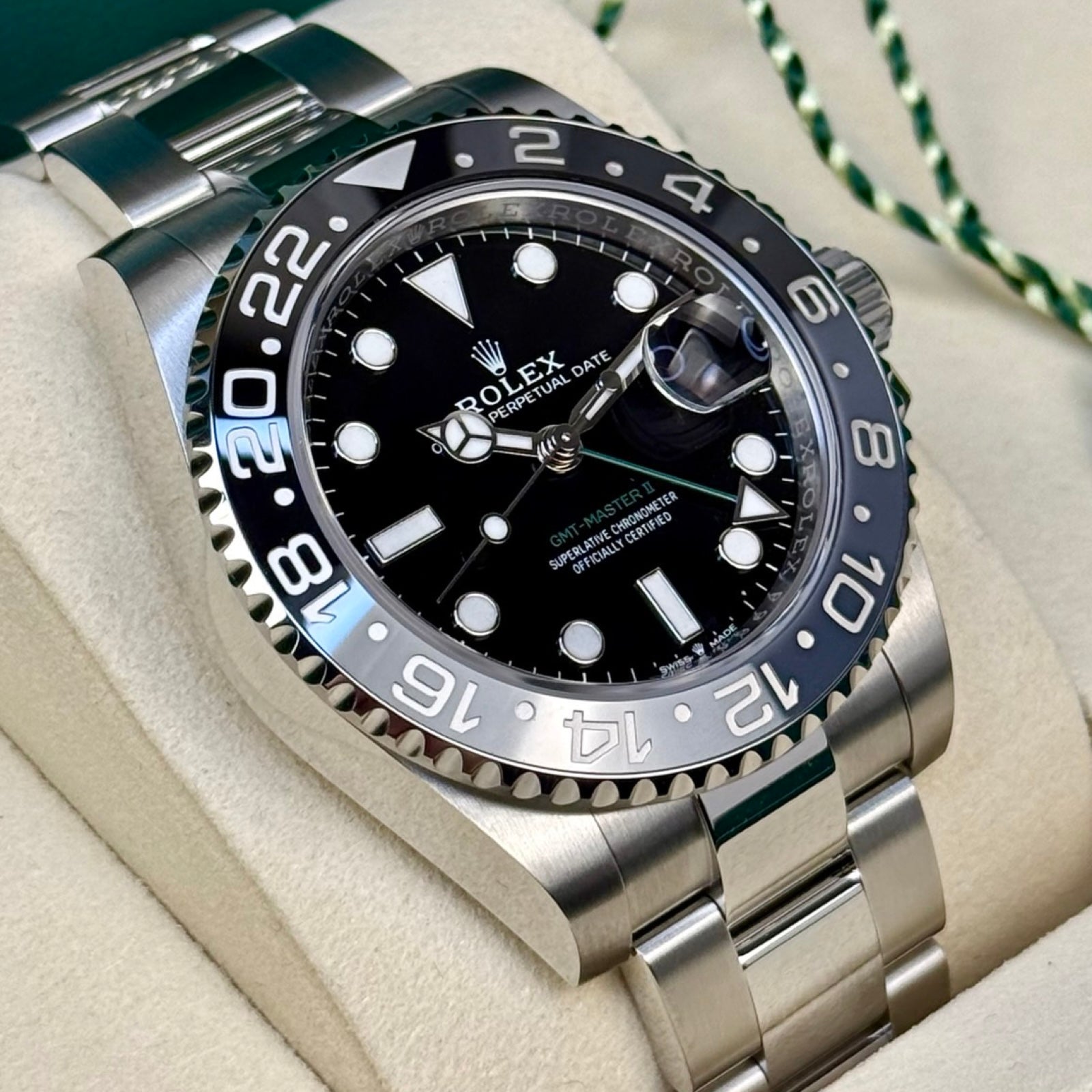 ROLEX GMT-MASTER II 126710GRNR OYSTER "BRUCE WAYNE" 01/2026 NEU FULLSET