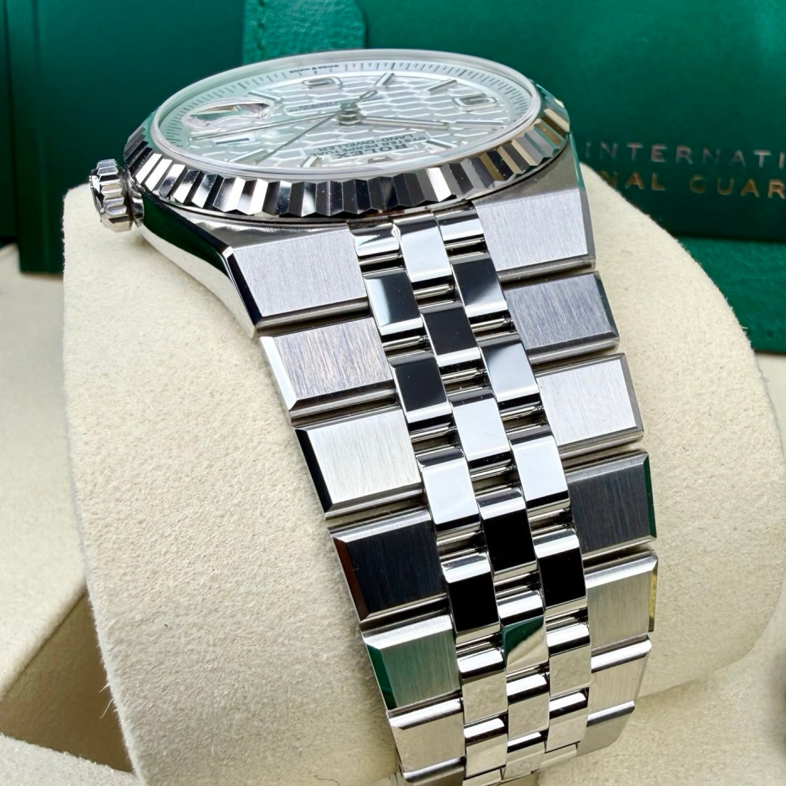 ROLEX LAND-DWELLER 40 STAHL 127334 12/2025 NEU FULLSET