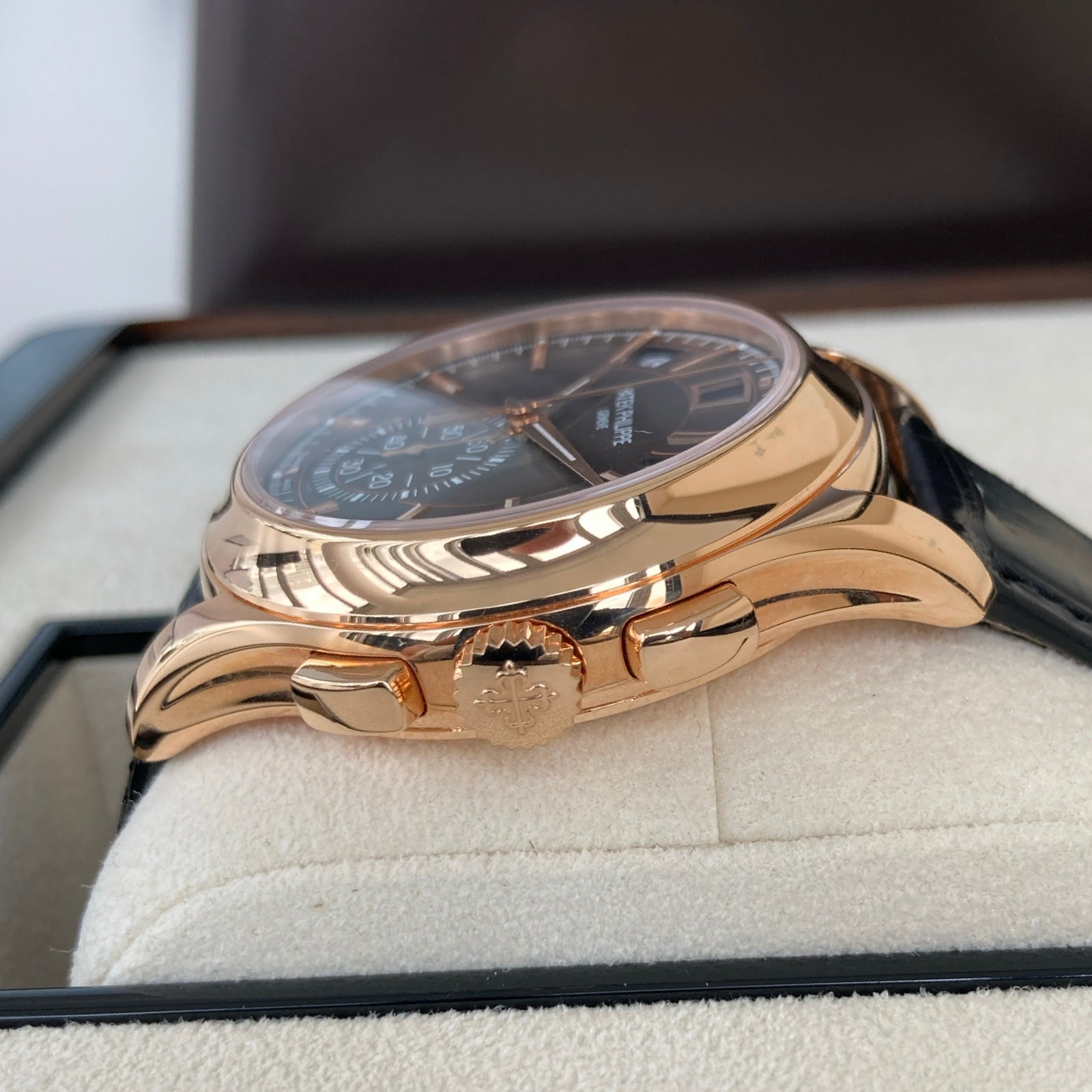 PATEK PHILIPPE AQUANAUT 5168G-010 GREEN NEW 12/2024 FULLSET