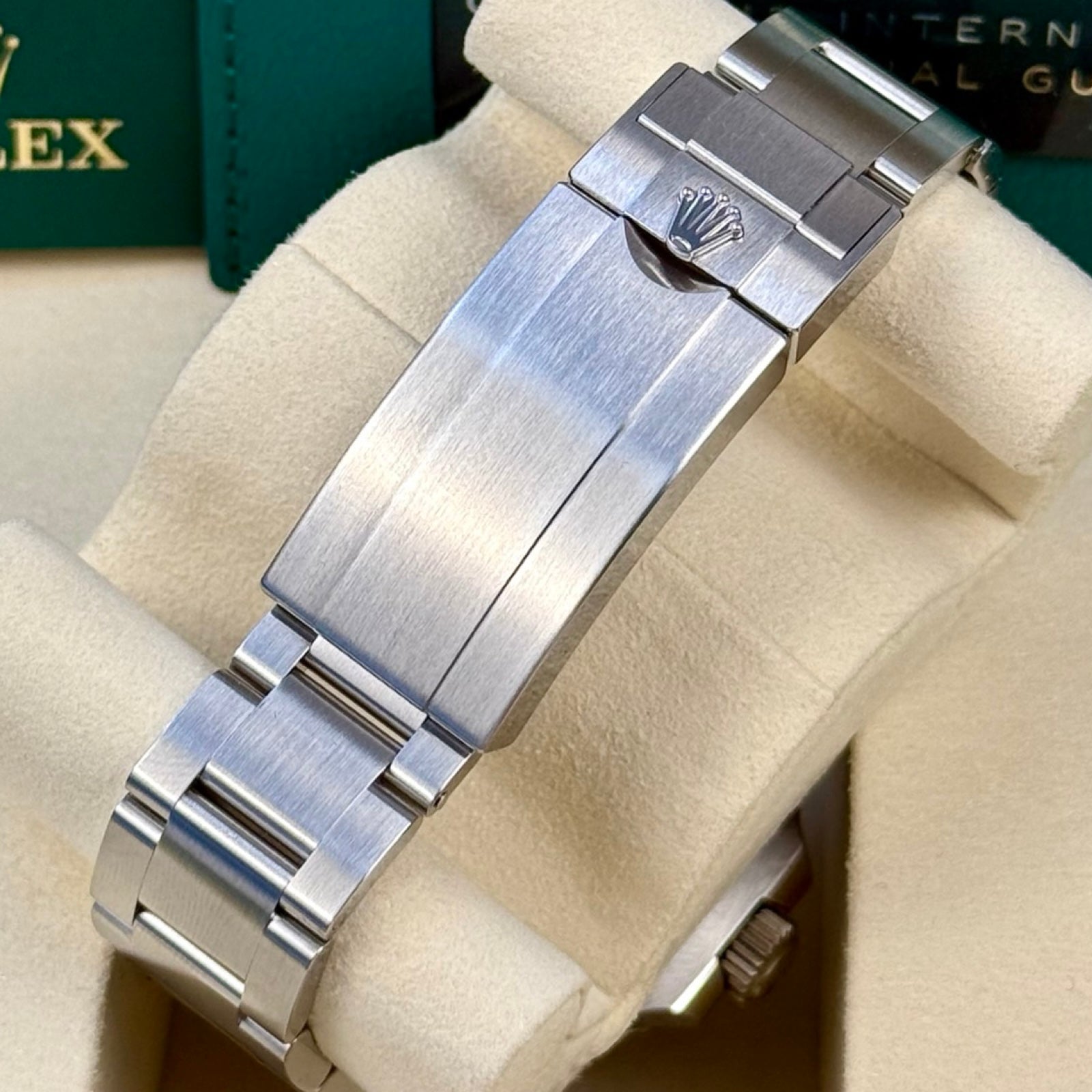 ROLEX SUBMARINER NO DATE 124060 03/2026 LC100 NEU FULLSET