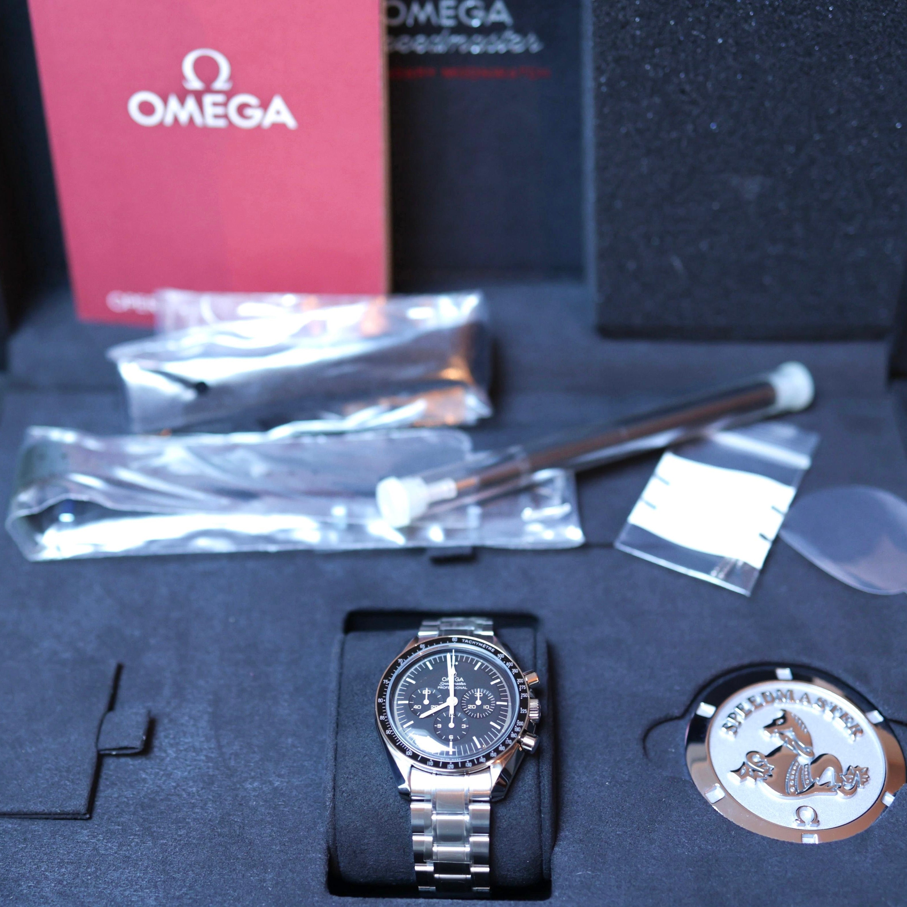 OMEGA SPEEDMASTER PROFESSIONAL MOONWATCH 311.30.42.30.01.005 03/2021 NEU FULLSET