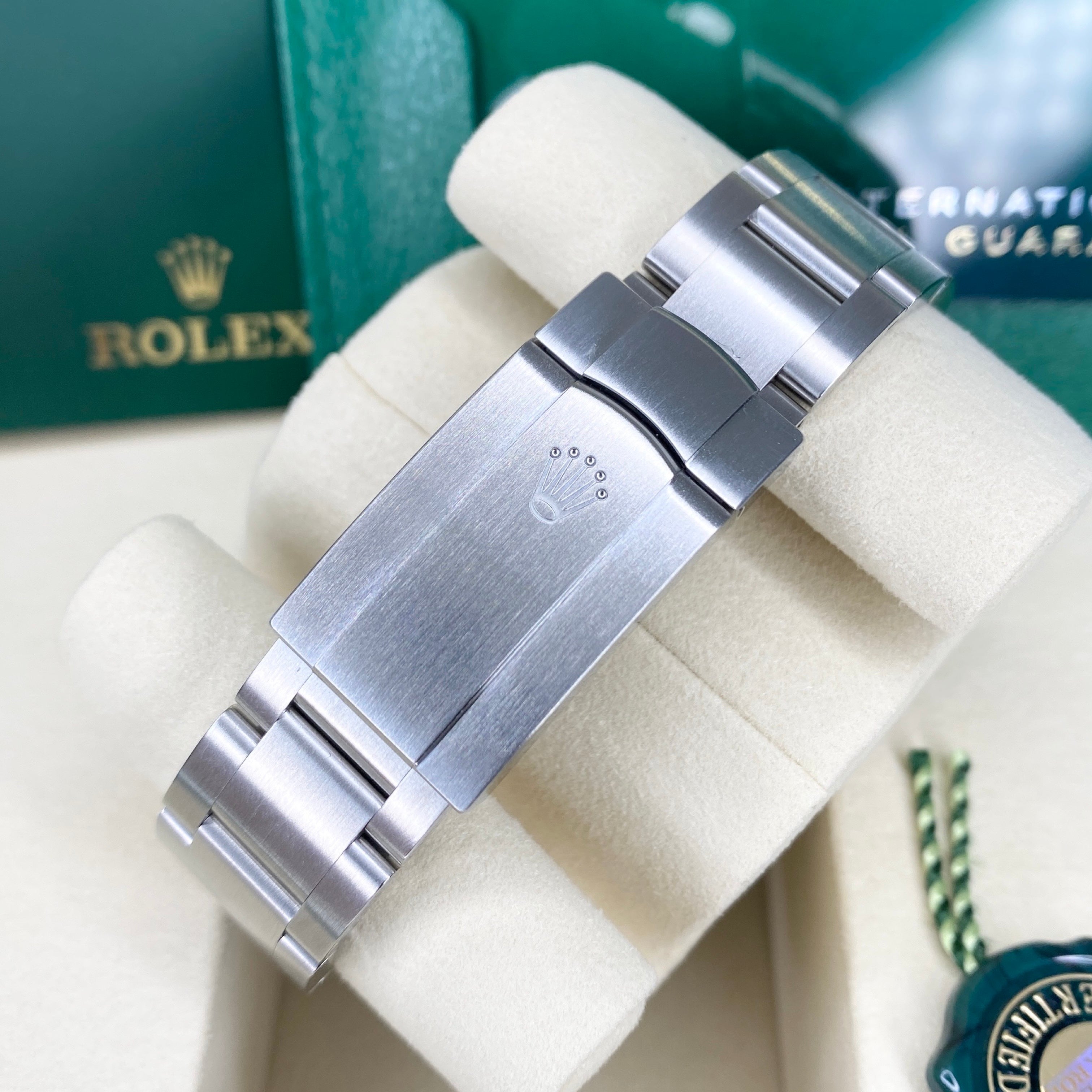 ROLEX OYSTER PERPETUAL 36 126000 2022 FULL SET