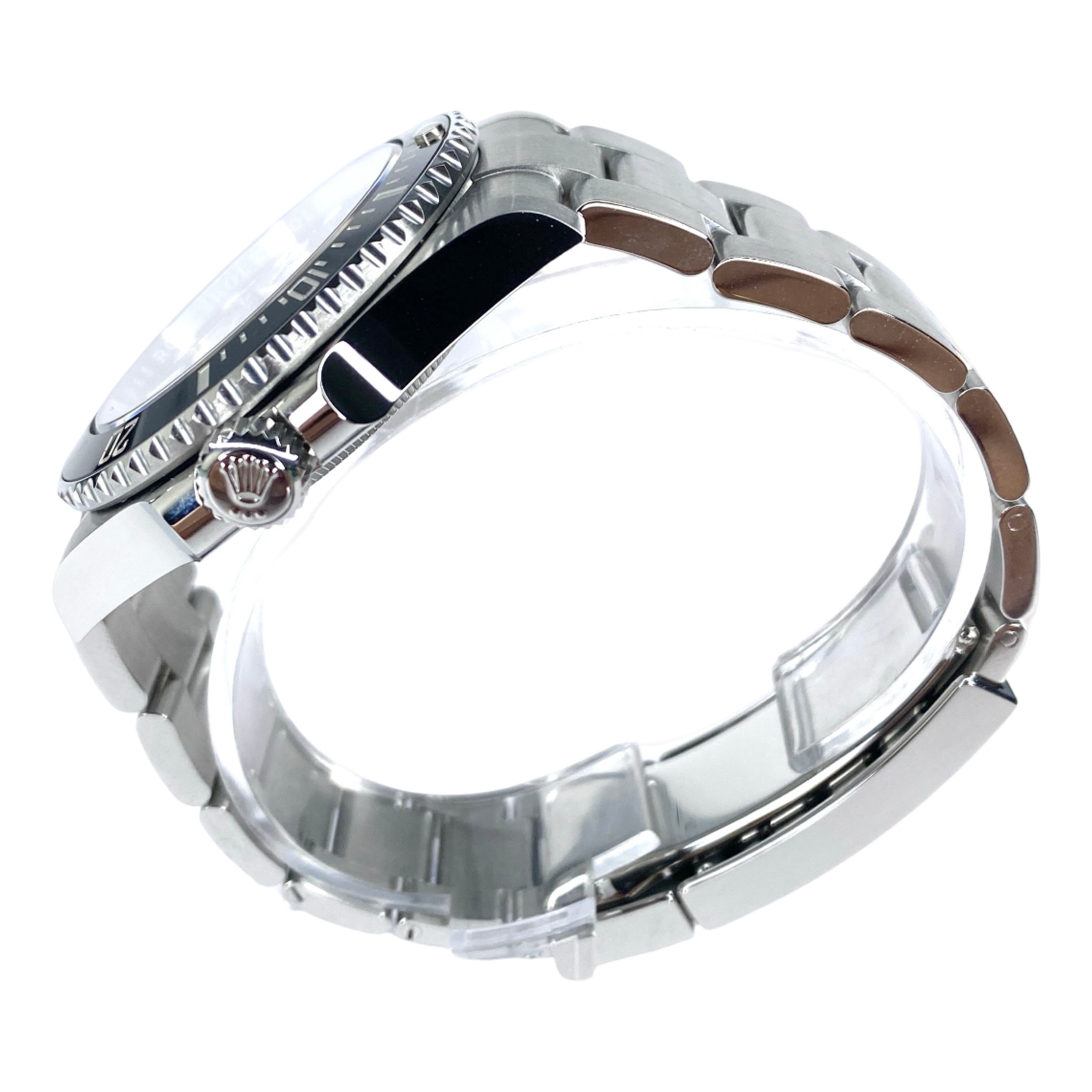 ROLEX SUBMARINER NO DATE 124060 09/2025 LC100 NEU FULLSET