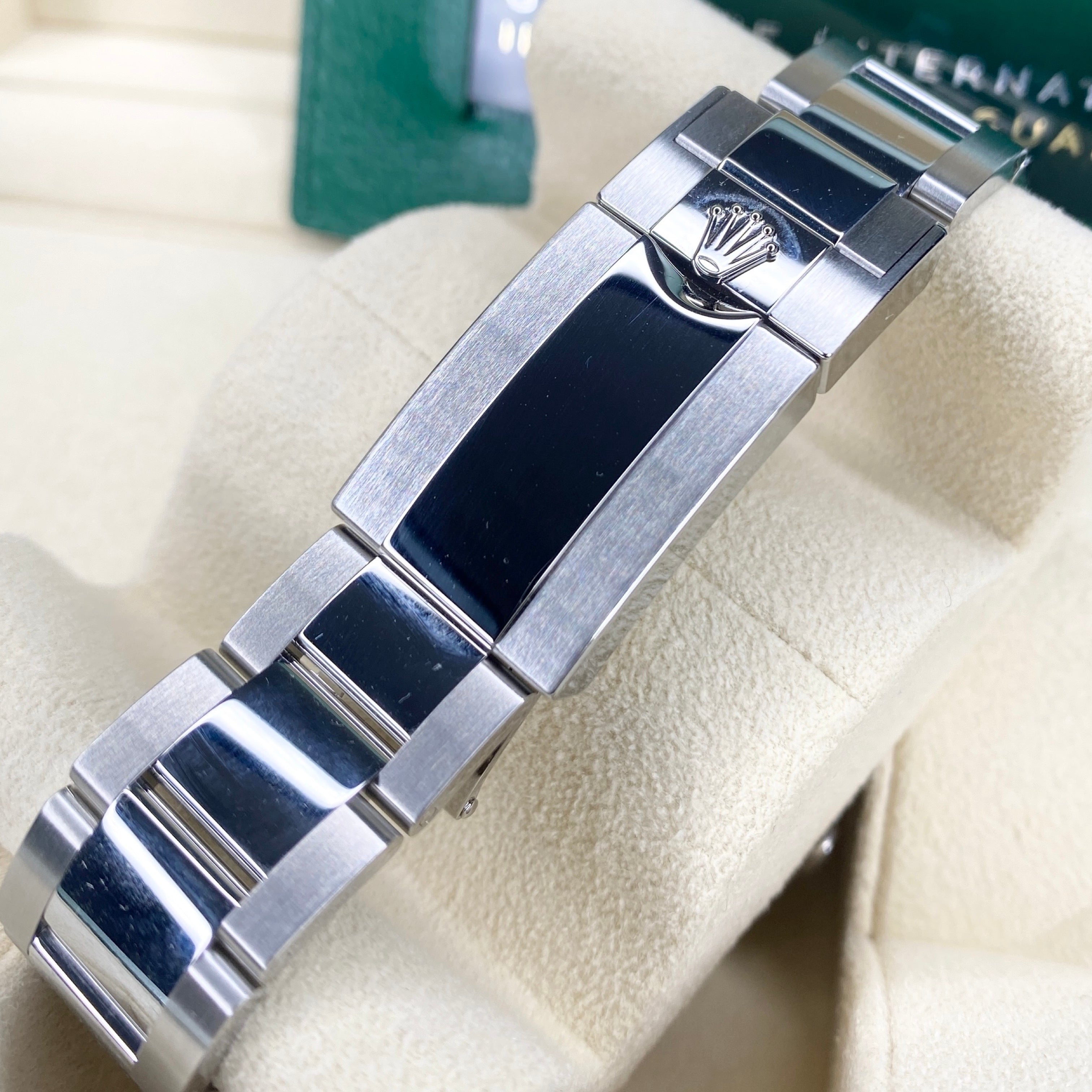 ROLEX GMT-MASTER II 126710GRNR OYSTER "BRUCE WAYNE" 05/2024 NEU FULLSET