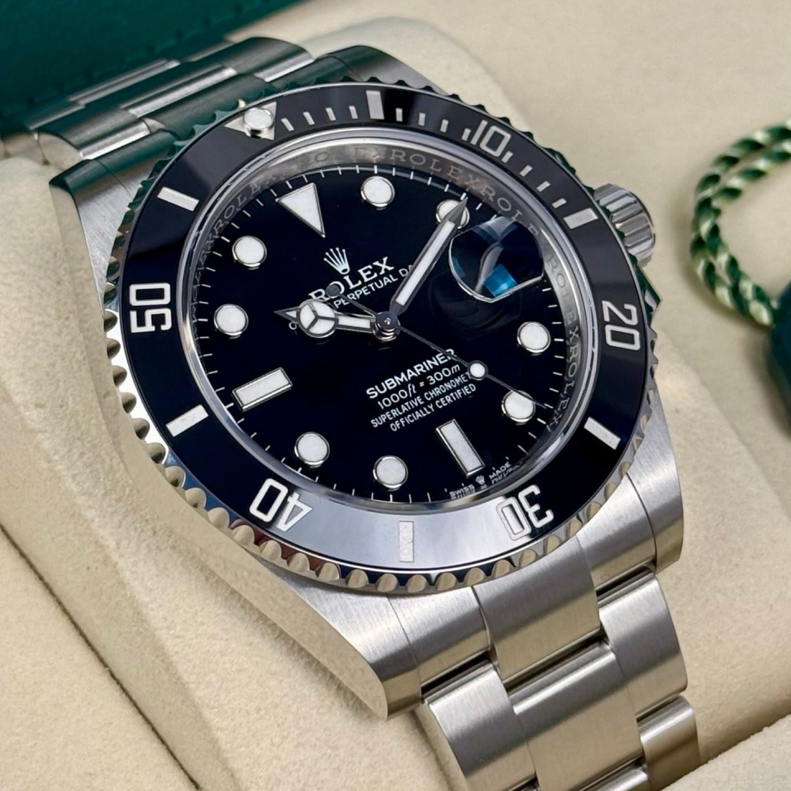 ROLEX SUBMARINER DATE 126610LN 01/2026 NEU FULLSET