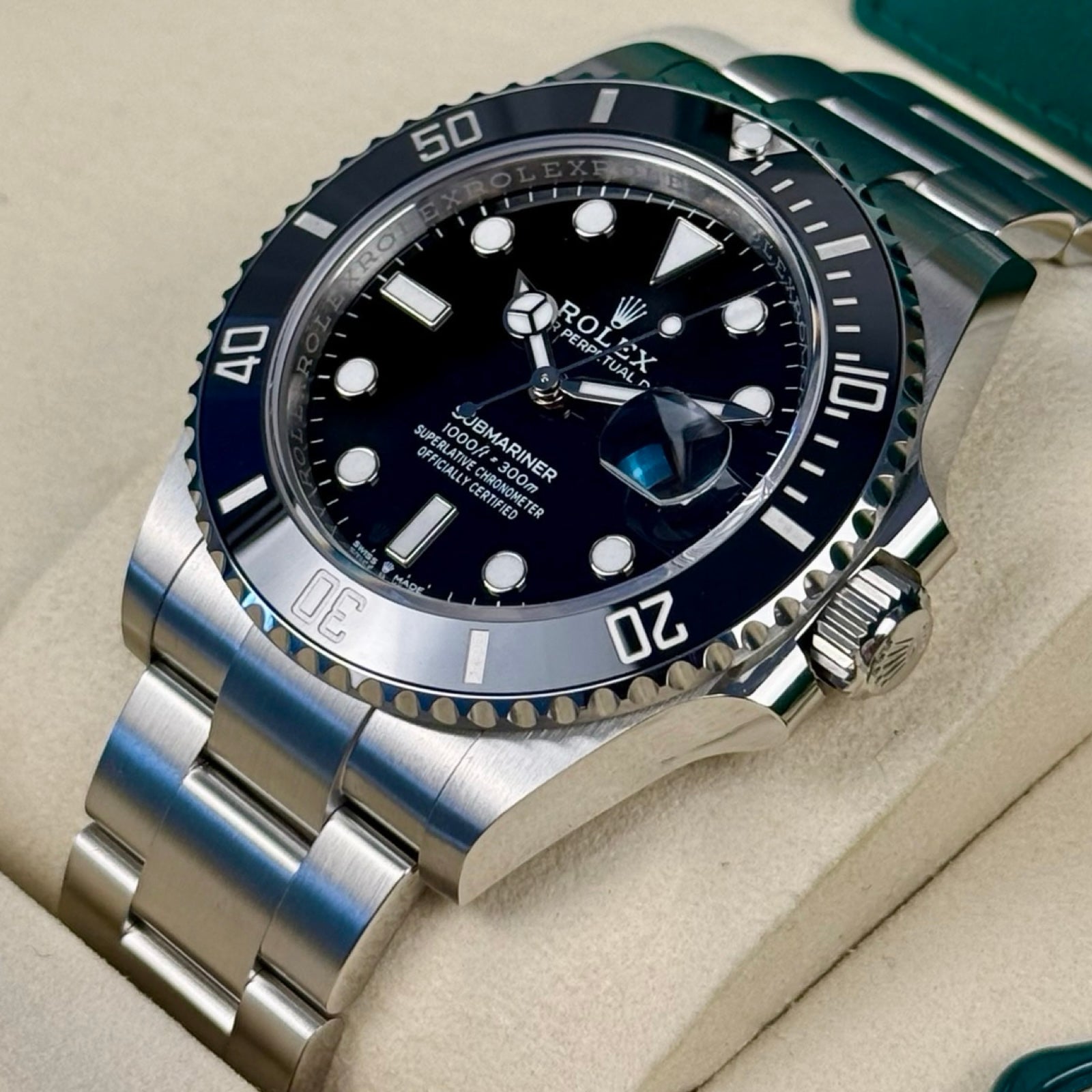 ROLEX SUBMARINER DATE 126610LN 01/2026 NEU FULLSET