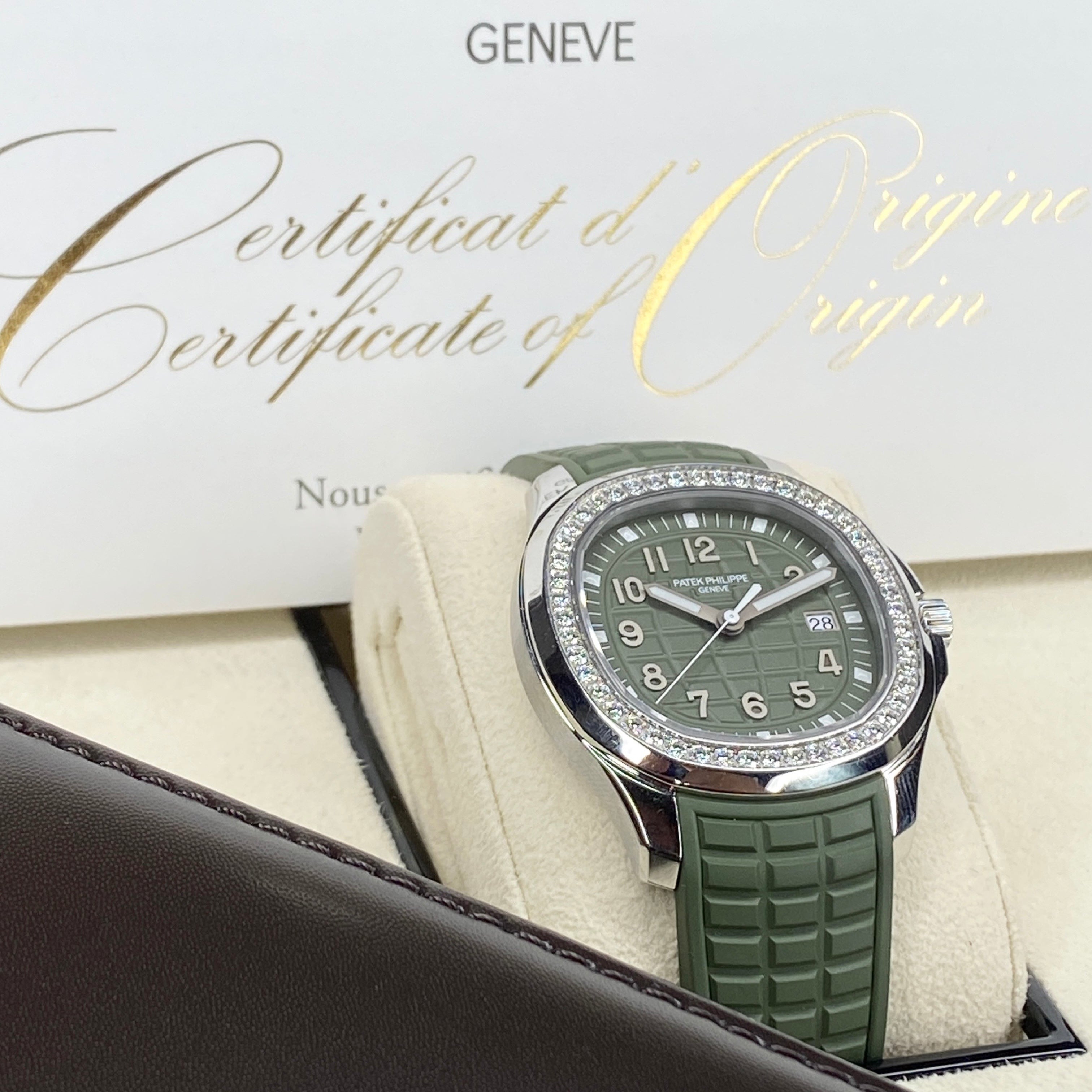 PATEK PHILIPPE AQUANAUT 5168G-010 GREEN NEW 12/2024 FULLSET