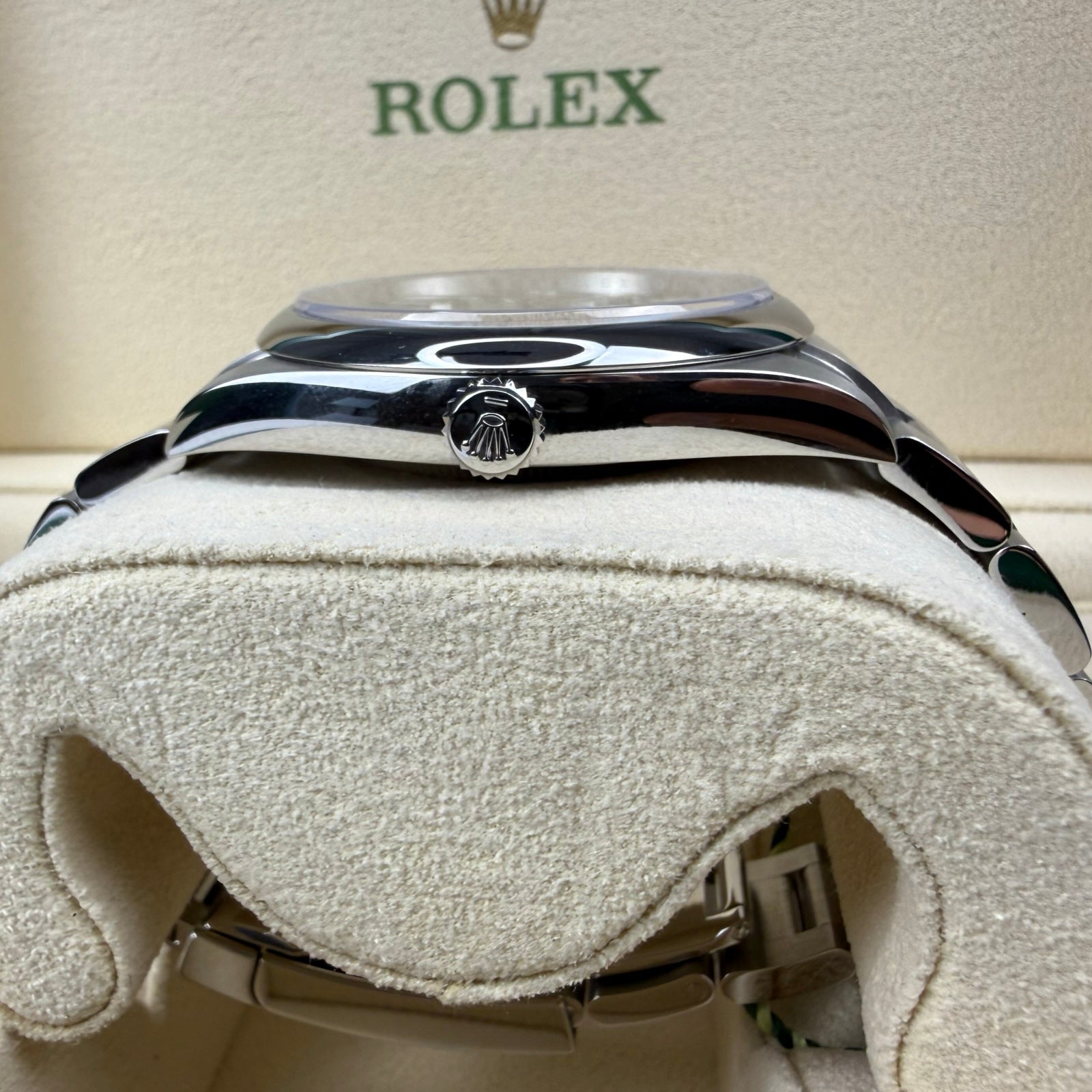 ROLEX OYSTER PERPETUAL 36 126000 2022 FULL SET