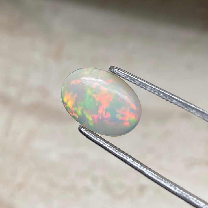 NATÜRLICHER WELO OPAL 3,45 CT CABOCHON OVAL