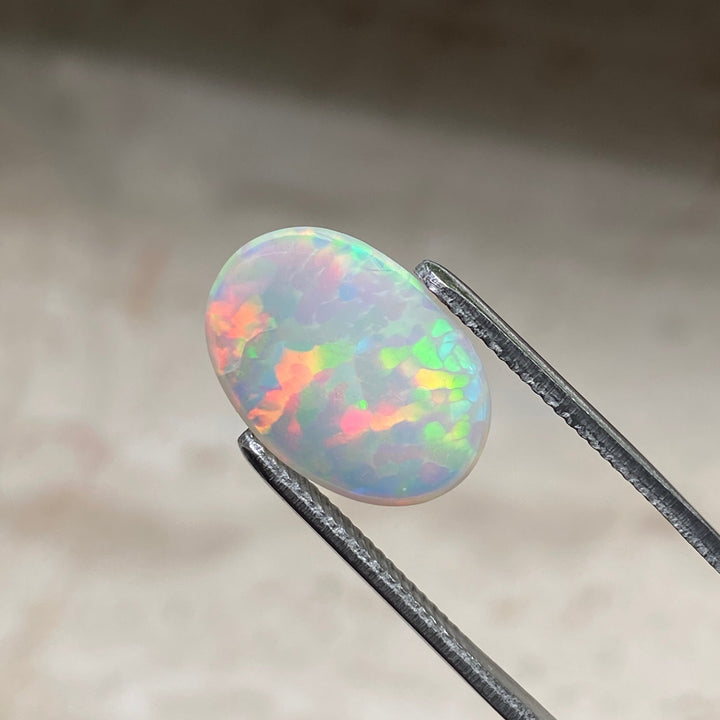 NATÜRLICHER WELO OPAL 3,45 CT CABOCHON OVAL