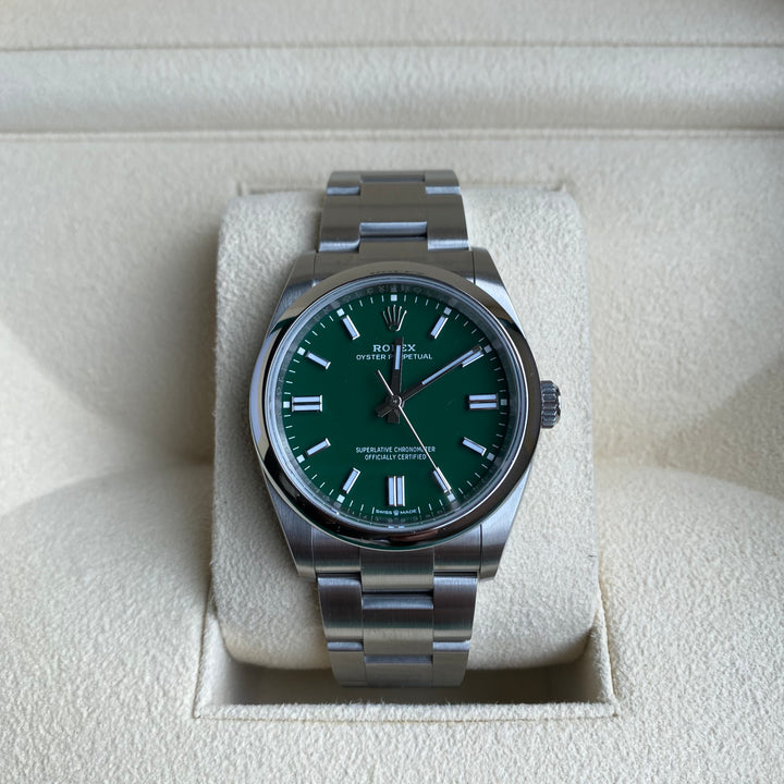 ROLEX OYSTER PERPETUAL 36 126000 GRÜN 2022 FULLSET